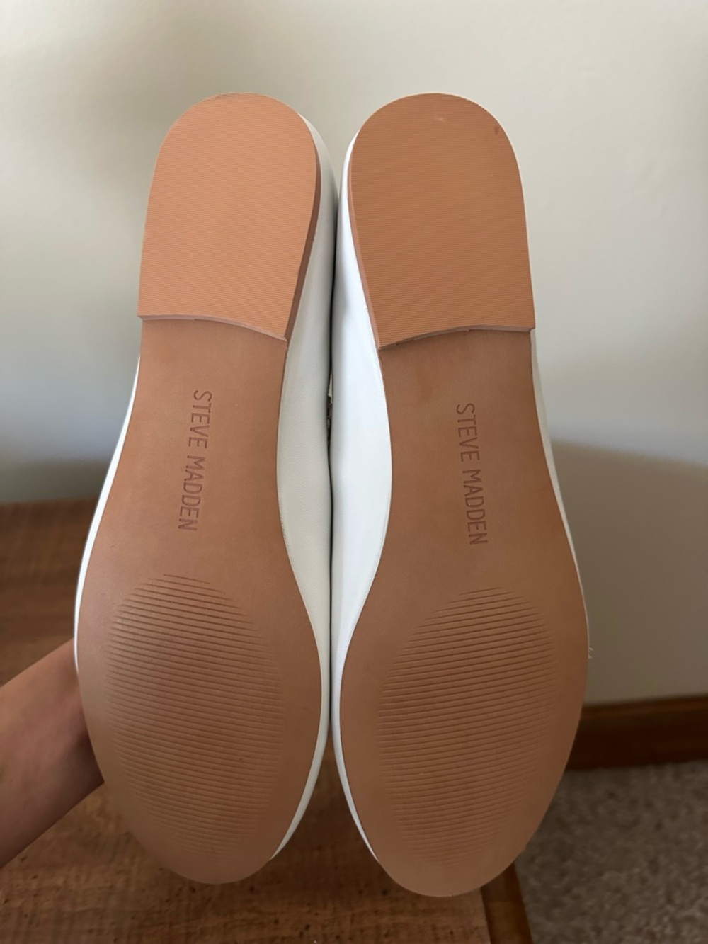 Steve Madden White Leather Ballet Flat with Mary Jane Strap - Picture 6 of 7